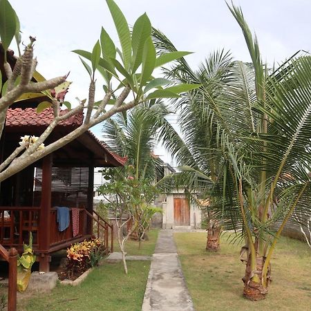 Svaha Nusa Guest House Nusa Lembongan  Exterior photo