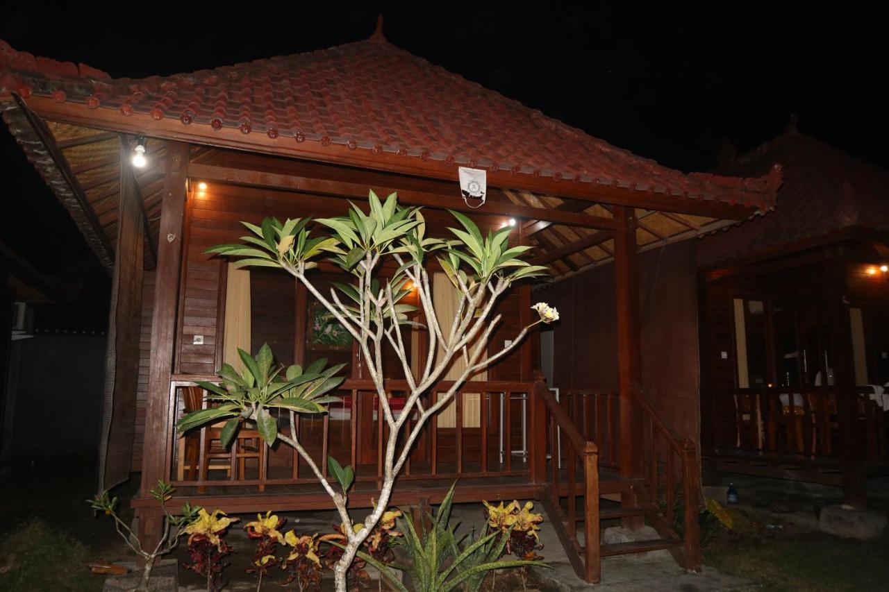 Svaha Nusa Guest House Nusa Lembongan  Exterior photo